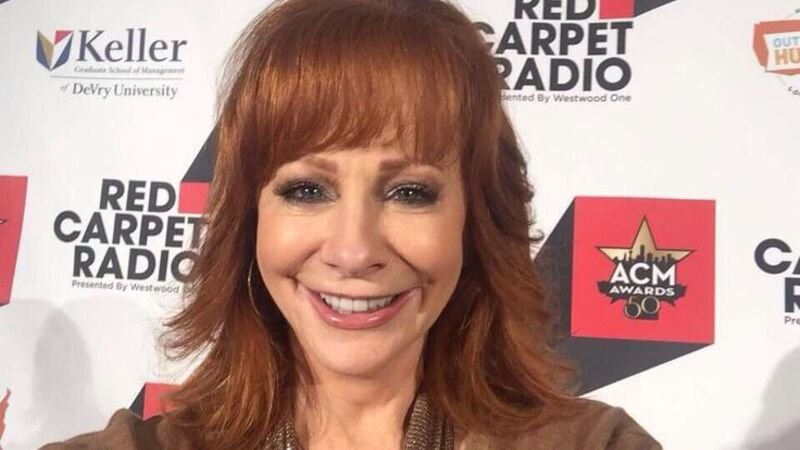 is reba mcentire deaf